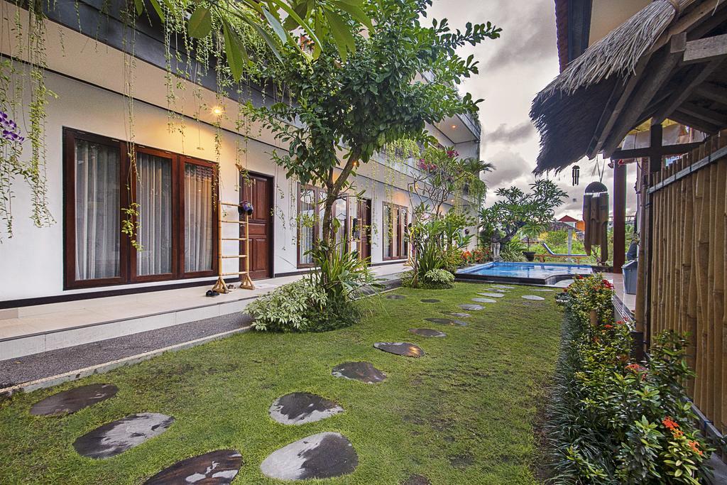 Bali Full Moon Guest House Canggu Extérieur photo